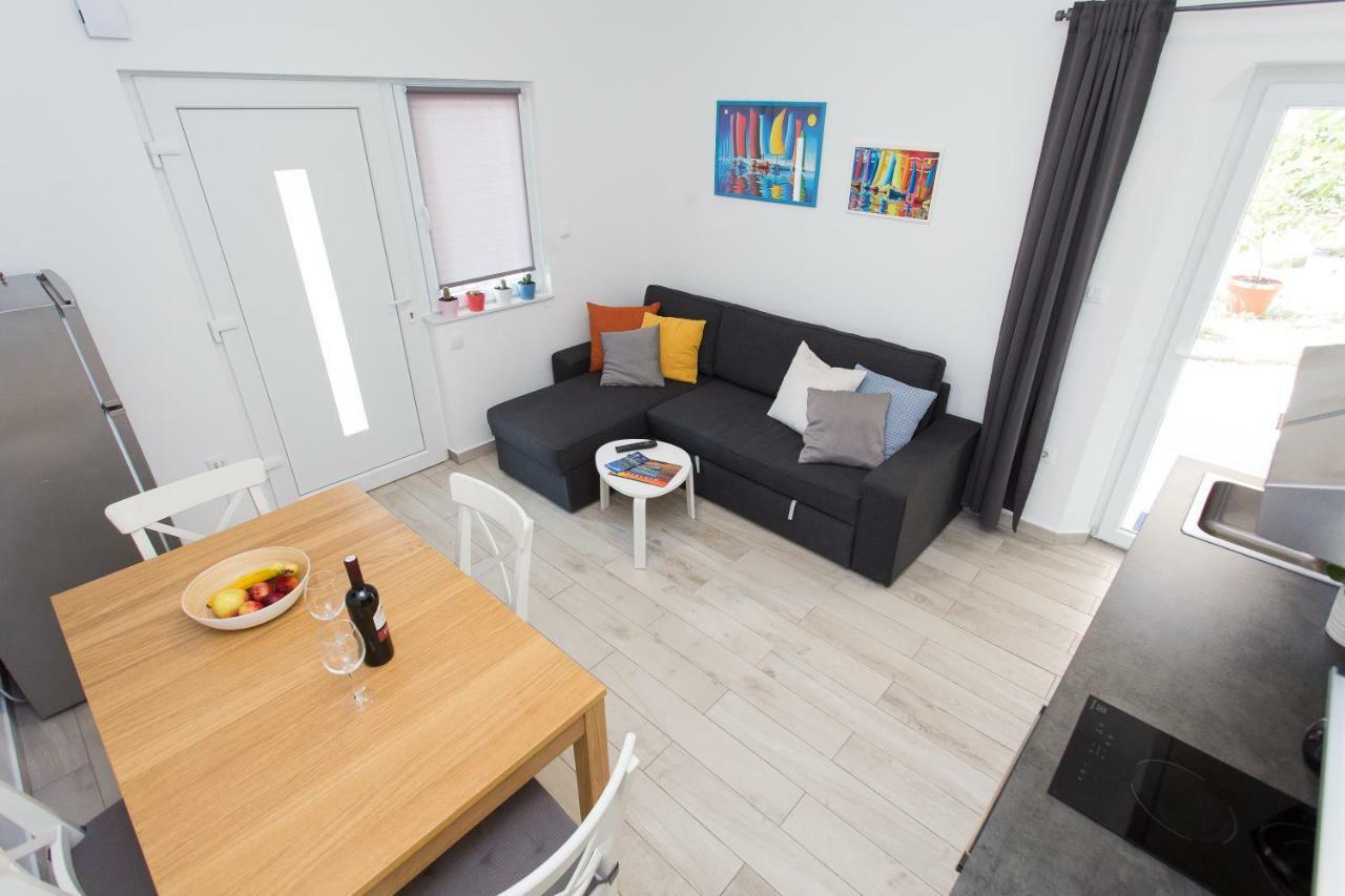 Apartments Pinery Makarska Exterior foto