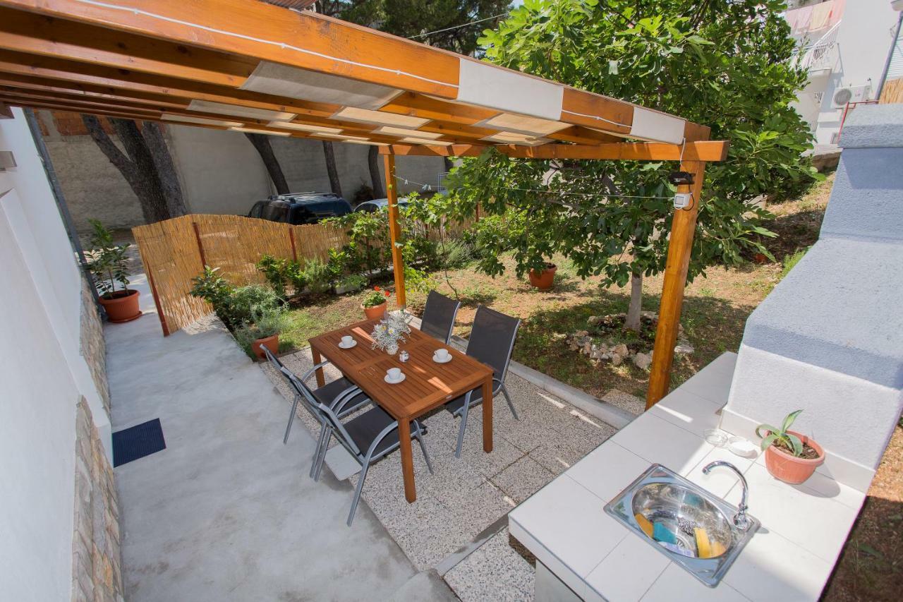 Apartments Pinery Makarska Exterior foto